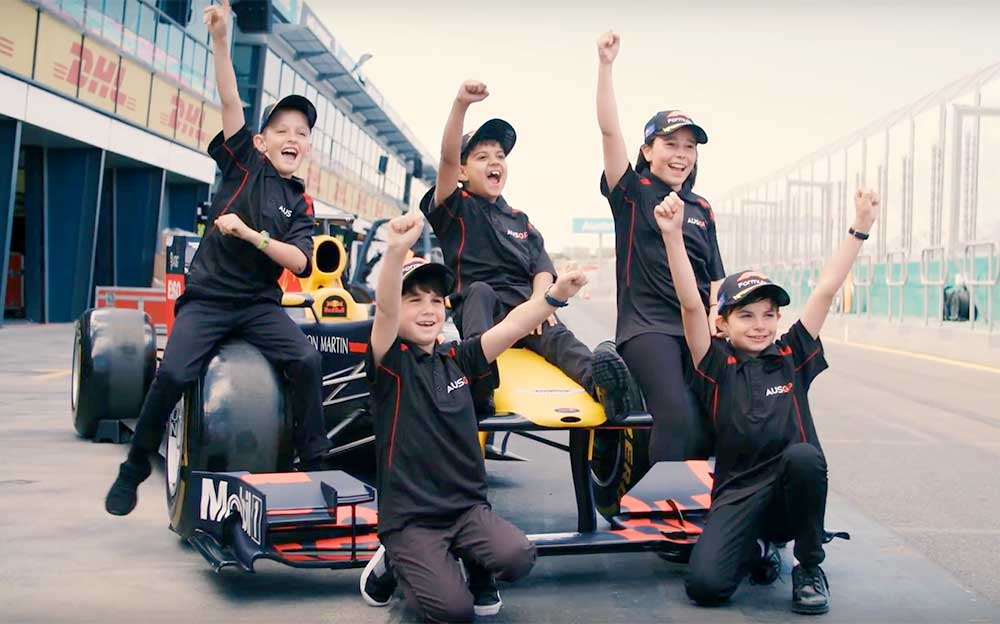 F1初のグリッド・キッズに選ばれた5人の子どもたち