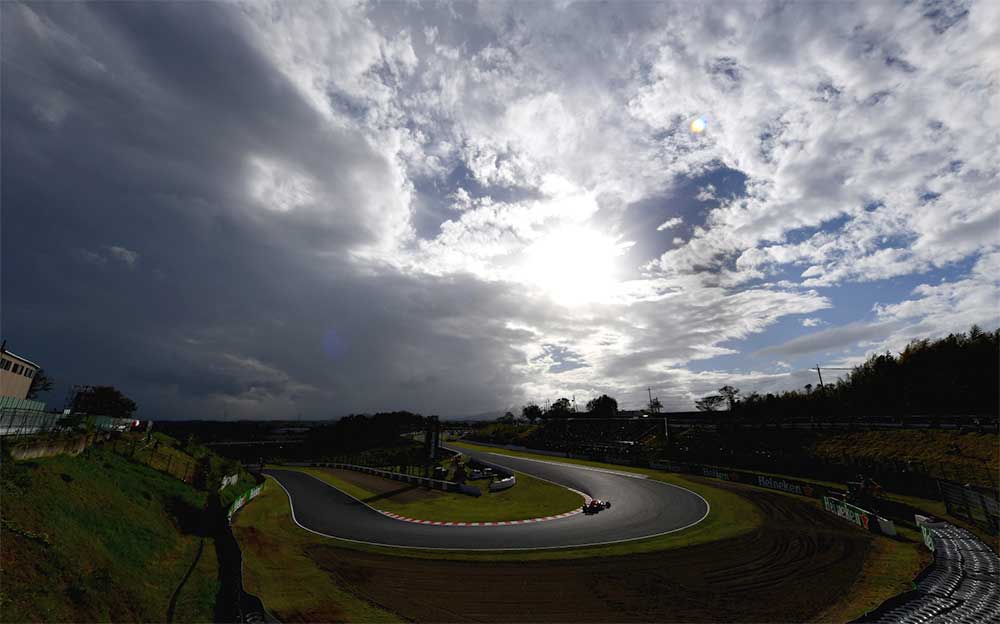 晴れと雨が混在する難しいコンディションとなった2018年F1日本GP予選の舞台鈴鹿サーキット