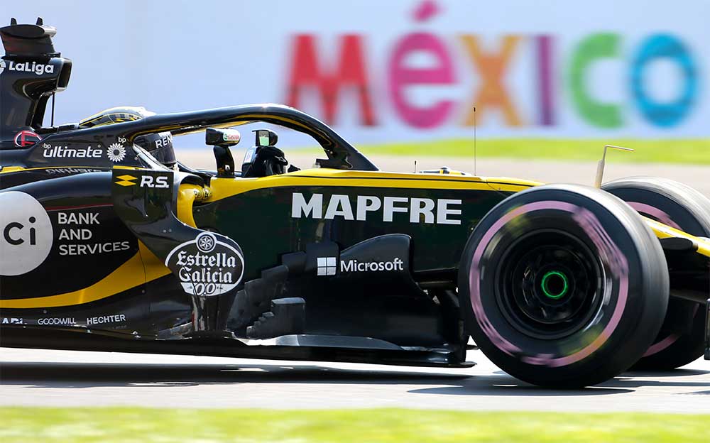 エルマノス・ロドリゲス・サーキットを走行するルノー・スポールF1マシン、F1メキシコGP 2018年10月26日