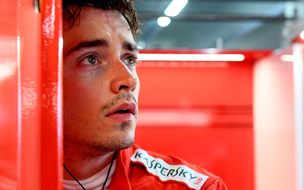 呆然とした表情のフェラーリのシャルル・ルクレール、2019年F1ドイツGP予選にて