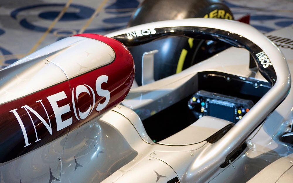 メルセデスAMG・ペトロナスF1チームの2020年型F1マシン「W11」のカラーリング