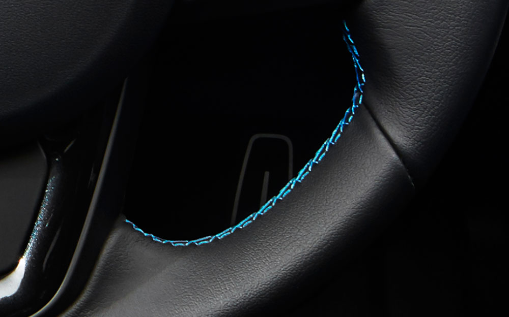 トヨタGRスープラ2020年仕様特別仕様車 RZ“Horizon blue edition”ステアリングのステッチ