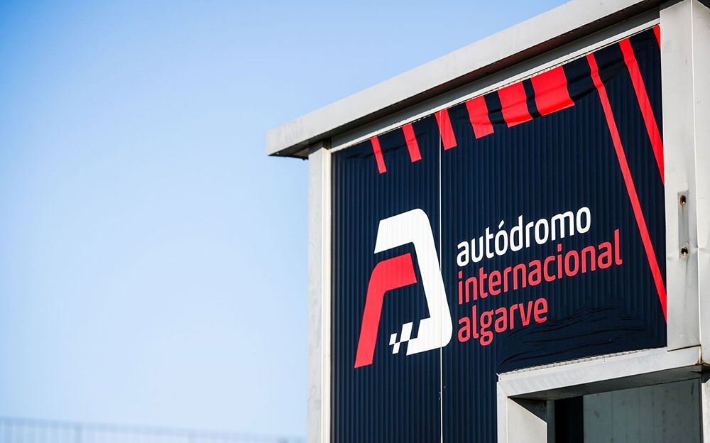 アルガルベ・サーキットの看板、2020年F1ポルトガルGP