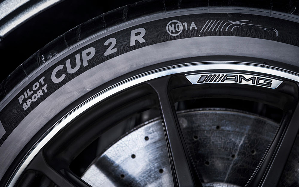 メルセデスAMG GT ブラックシリーズ ミシュランのパイロットスポーツカップ2 R MOタイヤ