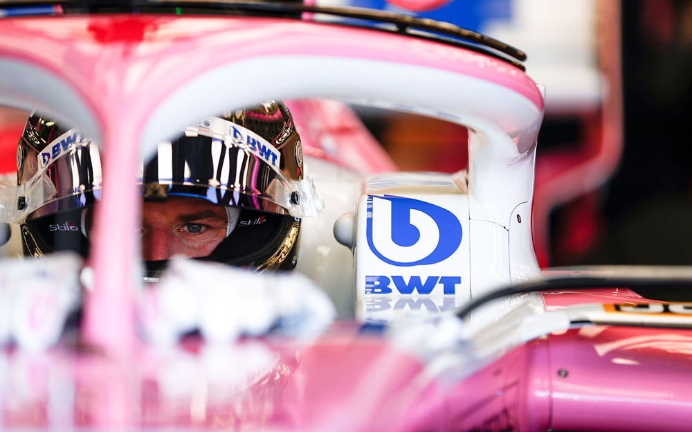 レーシングポイントRP20のコックピットに座るニコ・ヒュルケンベルグ、2020年F1イギリスGP