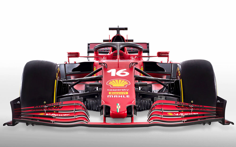 シャルル・ルクレールとカルロス・サインツが駆るスクーデリア・フェラーリの2021年型F1マシン「SF21」 (1)