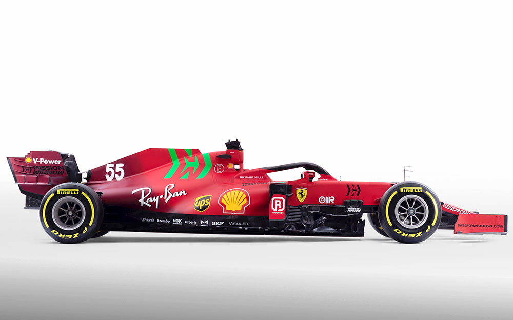 シャルル・ルクレールとカルロス・サインツが駆るスクーデリア・フェラーリの2021年型F1マシン「SF21」 (2)