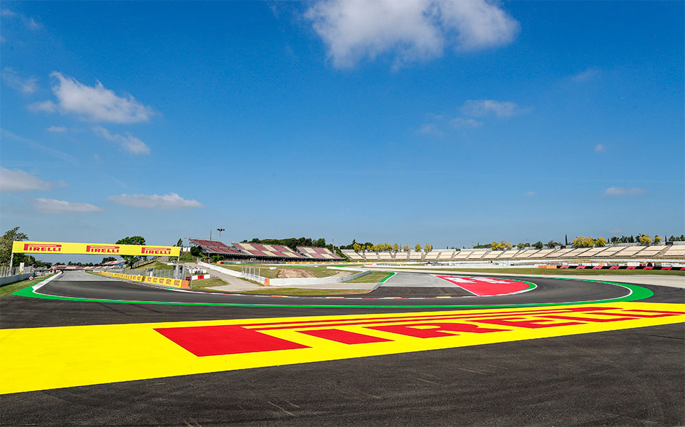 2021年のF1スペインGP開催に向けて改修されたカタロニア・サーキットのターン10、2021年5月6日