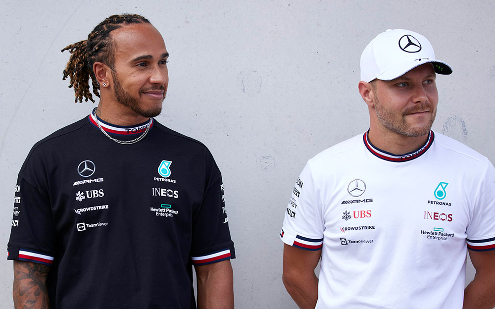 メルセデスのルイス・ハミルトンとバルテリ・ボッタス、2021年6月24日F1シュタイアーマルクGPにて