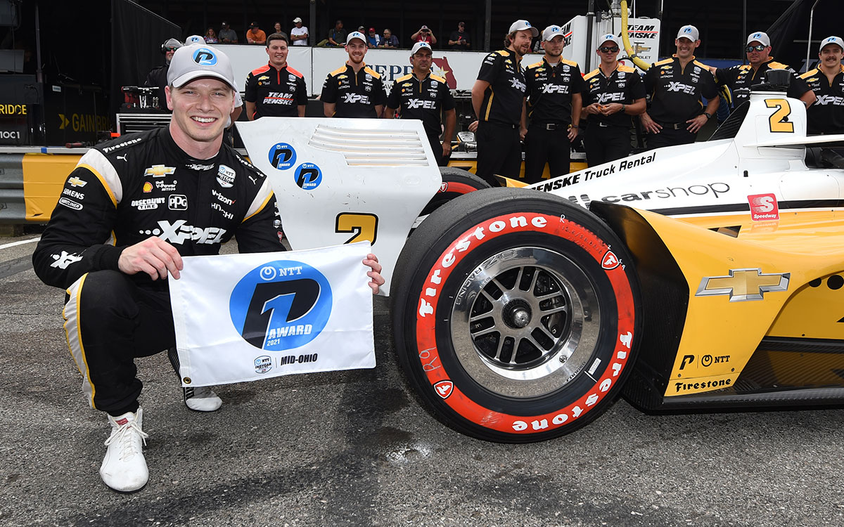ポールポジションを獲得したチーム・ペンスキーのジョセフ・ニューガーデン、2021年7月3日インディカー・シリーズ第10戦ミッドオハイオ予選にて