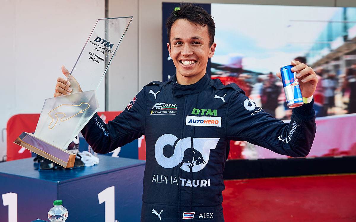 2021年8月22日にドイツ・ニュルブルクリンクで開催されたDTM第4戦レース2で優勝したアレックス・アルボン(2)