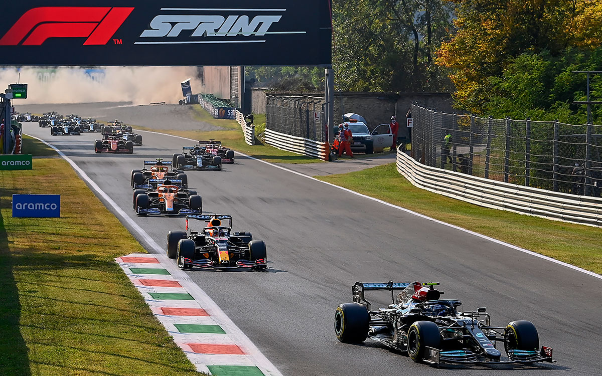 2021年9月11日にモンツァ・サーキットで開催されたF1イタリアGPスプリント予選の1周目の様子