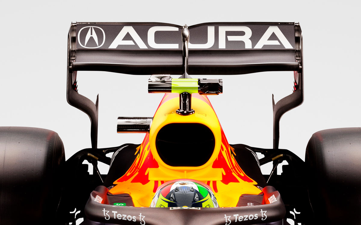 2021年F1アメリカGP仕様のレッドブル・ホンダRB16Bのリアウイングに掲載された「アキュラ」のロゴ (2)