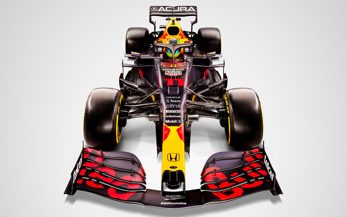 リアウイングにホンダの高級車ブランド「アキュラ」のロゴが掲載された2021年F1アメリカGP仕様のレッドブルRB16B (1)