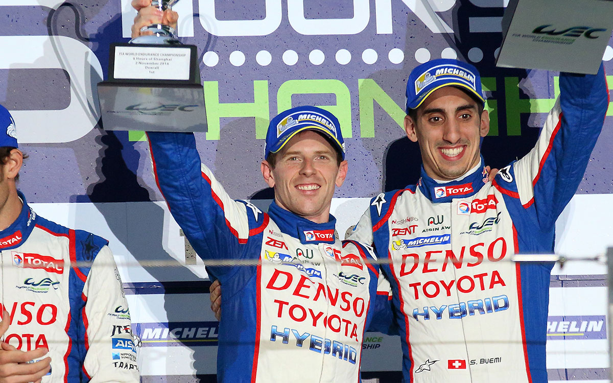 トヨタのアンソニー・デビッドソンとセバスチャン・ブエミ、2014年11月2日FIA世界耐久選手権（WEC）第6戦上海6時間レースにて