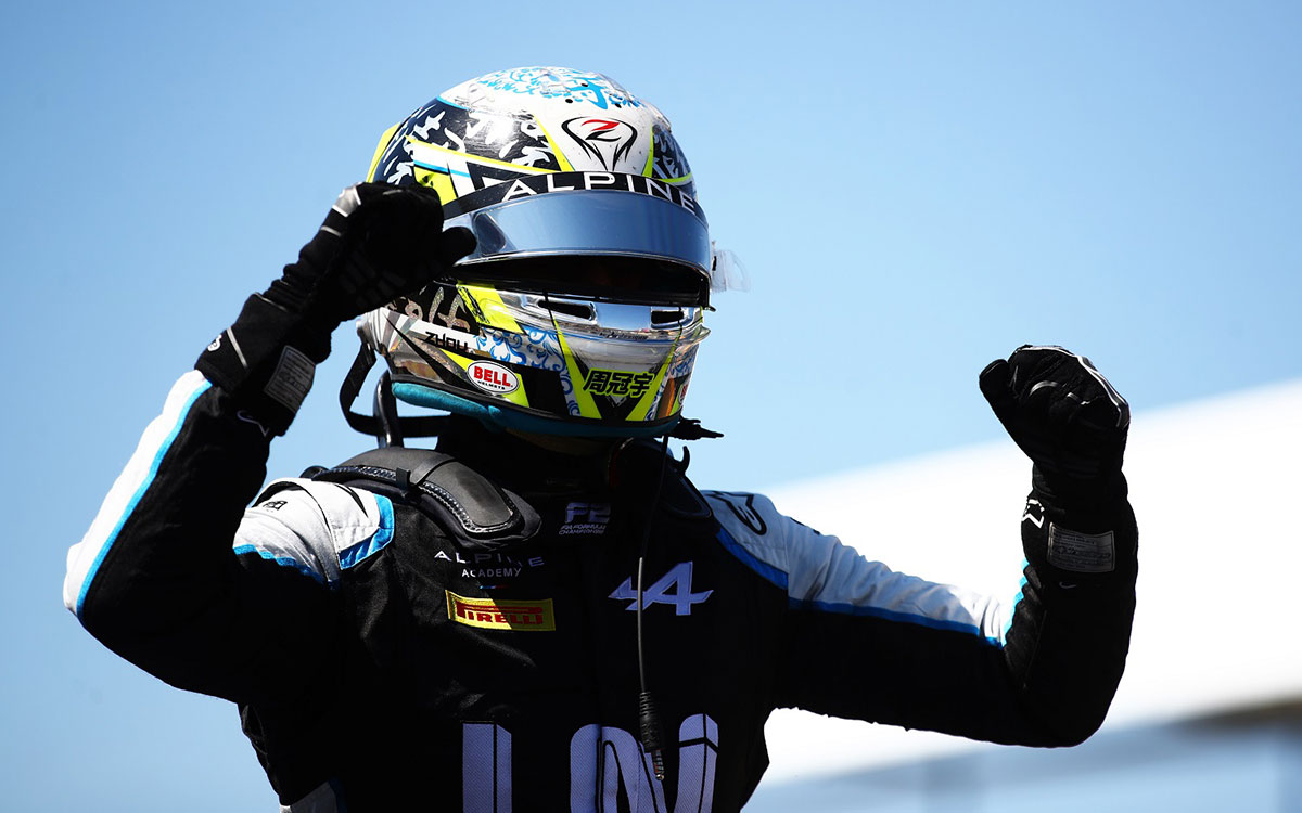 FIA-F2選手権シルバーストンでシーズン3勝目を挙げた周冠宇、2021年7月18日