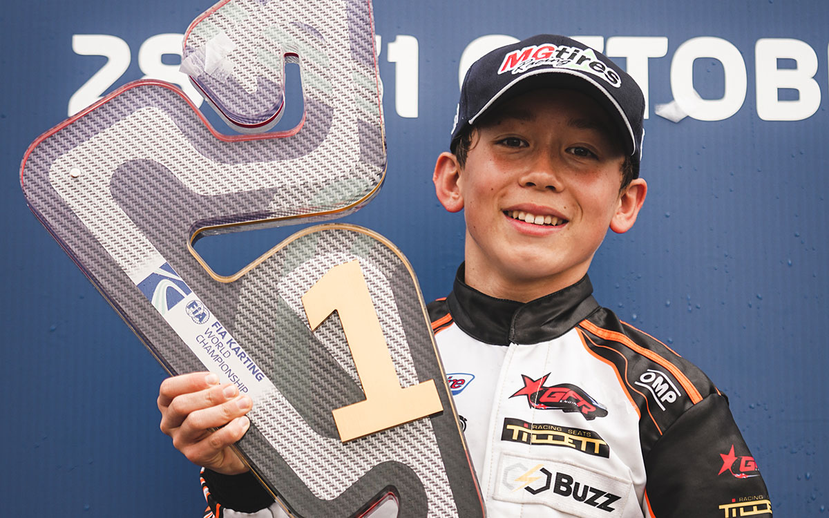 2021年CIK-FIAカート世界選手権OKジュニア・クラスのチャンピオンに輝いた中村紀庵 (7)