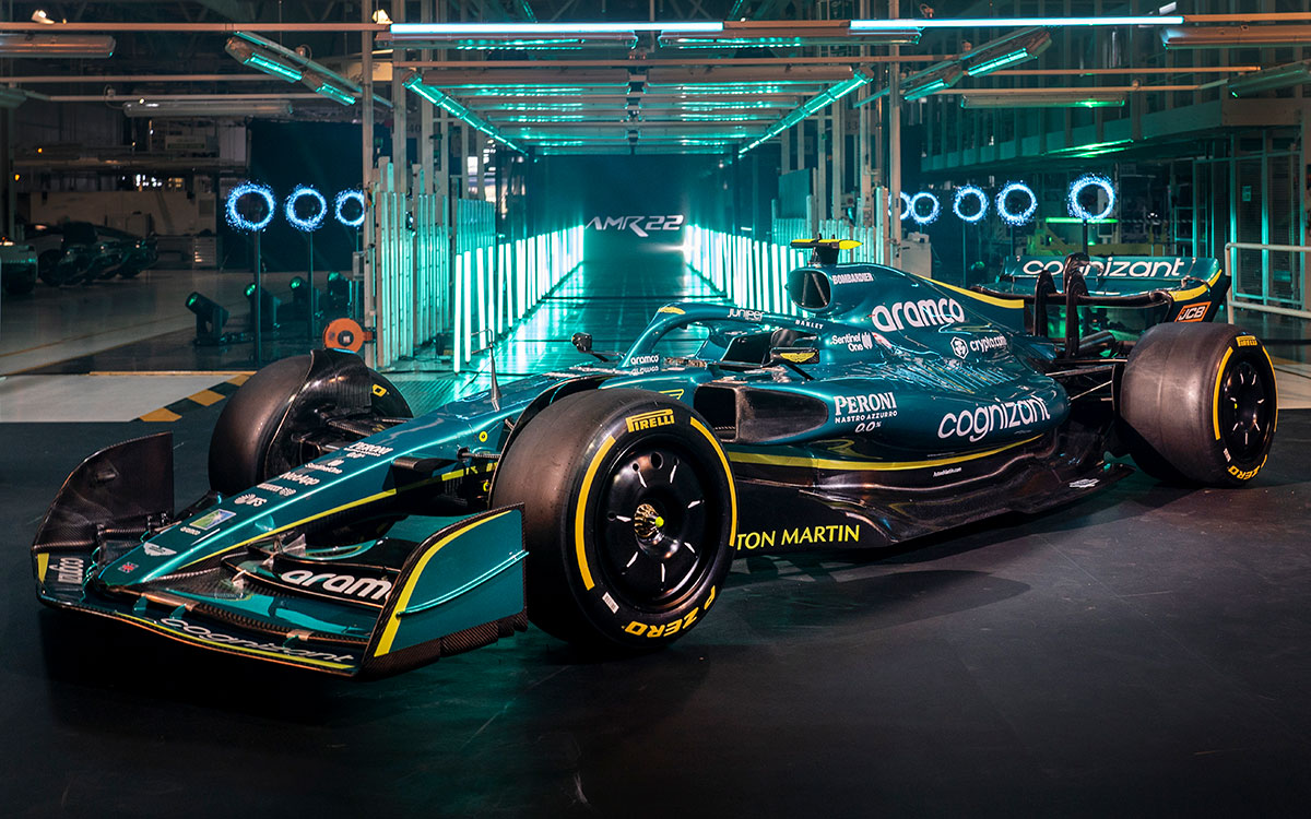 46枚の画像で見るアストンマーチンF1の2022年「AMR22」の細部と新車 