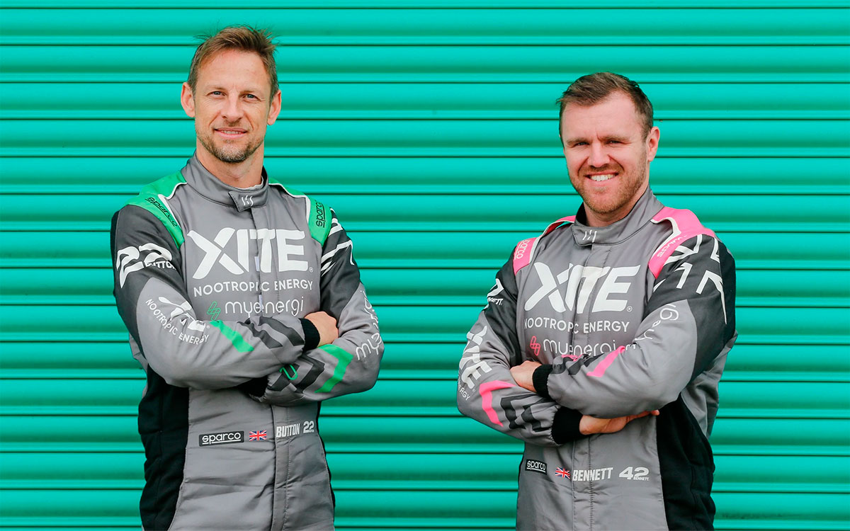 XITEエナジーレーシングから2022-23年ナイトロ・ラリークロス（Nitro Rallycross）選手権に参戦するジェンソン・バトンとオリ・ベネット