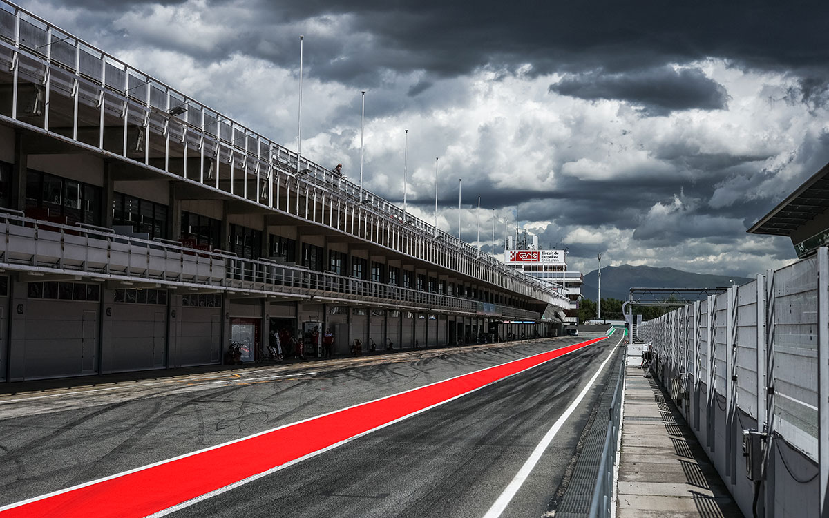 カタロニア・サーキット（F1スペインGP）のピットロード、2021年5月11日