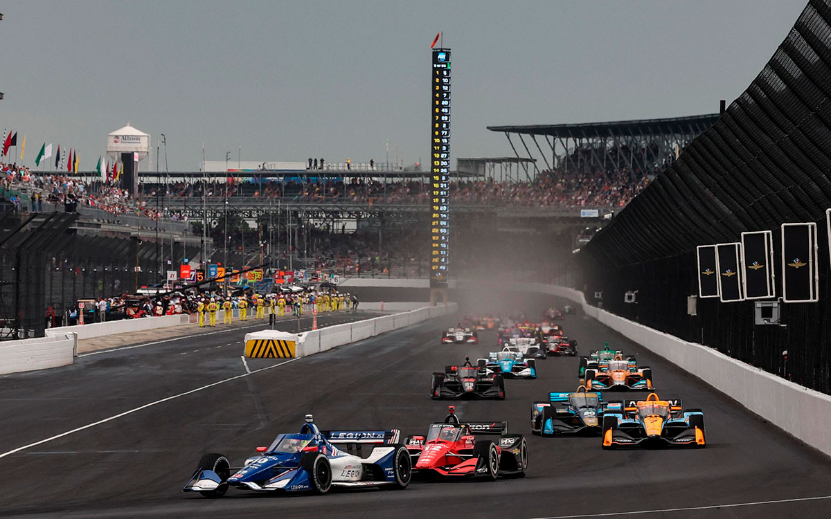 2022年5月14日にインディアナポリス・モーター・スピードウェイで行われたインディカー・シリーズ第5戦GMRグランプリの決勝レースの様子 (3)