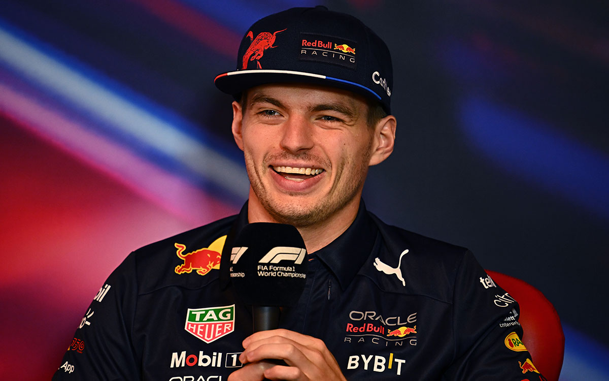 笑顔を見せるレッドブルのマックス・フェルスタッペン、2022年6月17日F1カナダGP