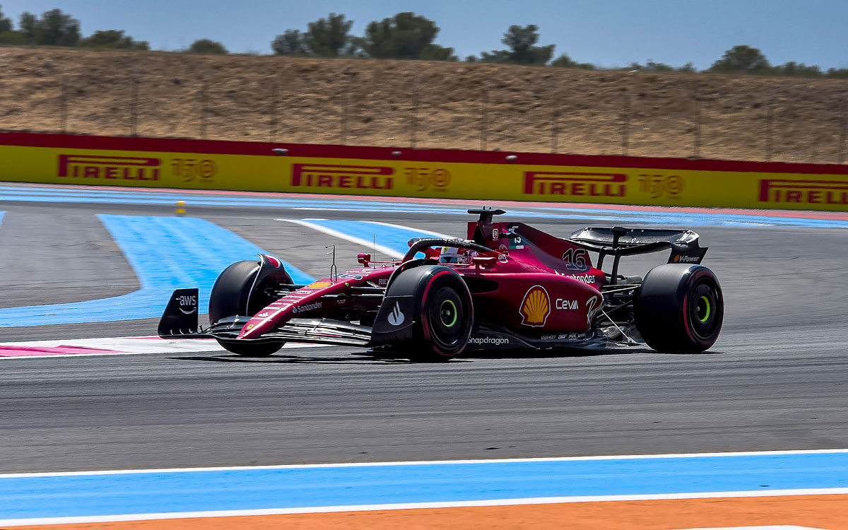 ポール・リカール・サーキットを周回するシャルル・ルクレール、2022年7月22日F1フランスGP FP1