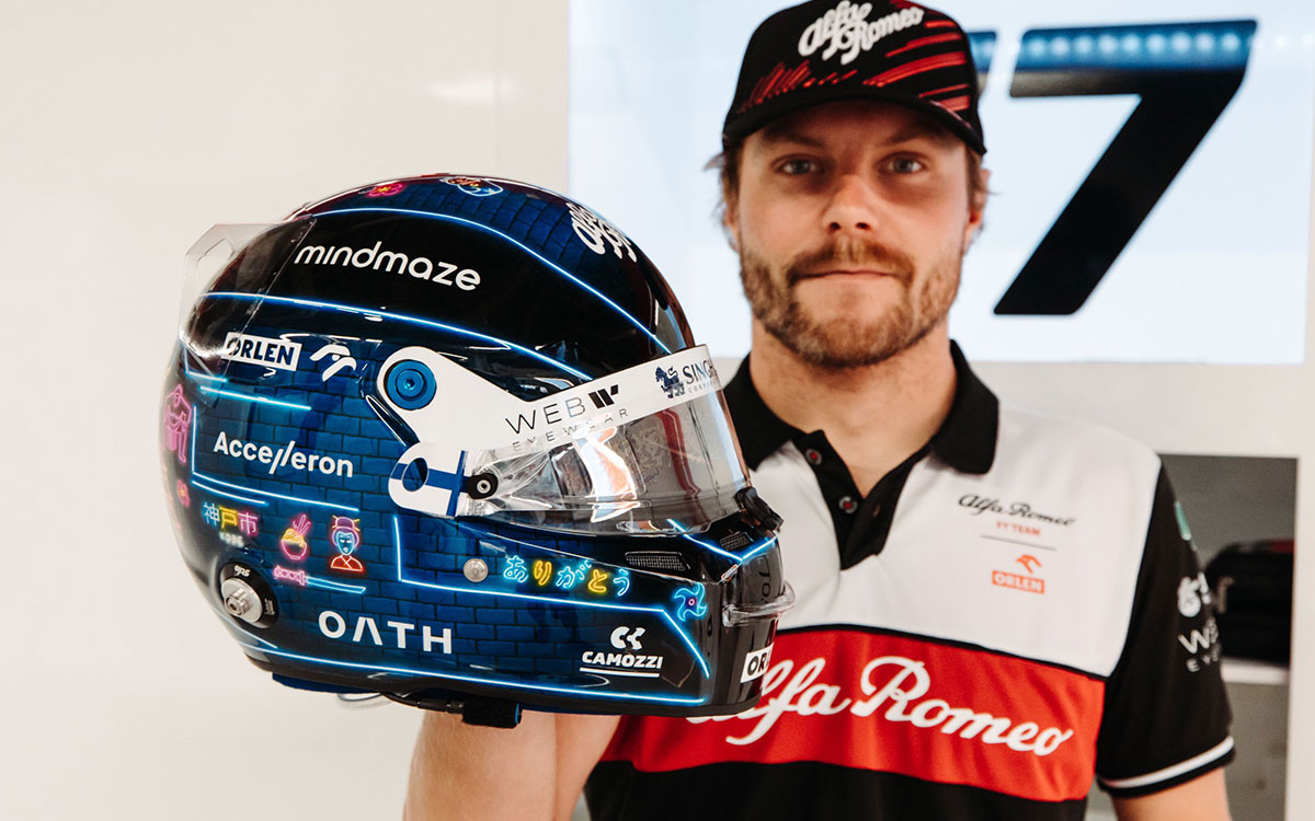 ネオンをモチーフにしたバルテリ・ボッタス（アルファロメオ）の2022年F1日本GPスペシャル・ヘルメット (2)