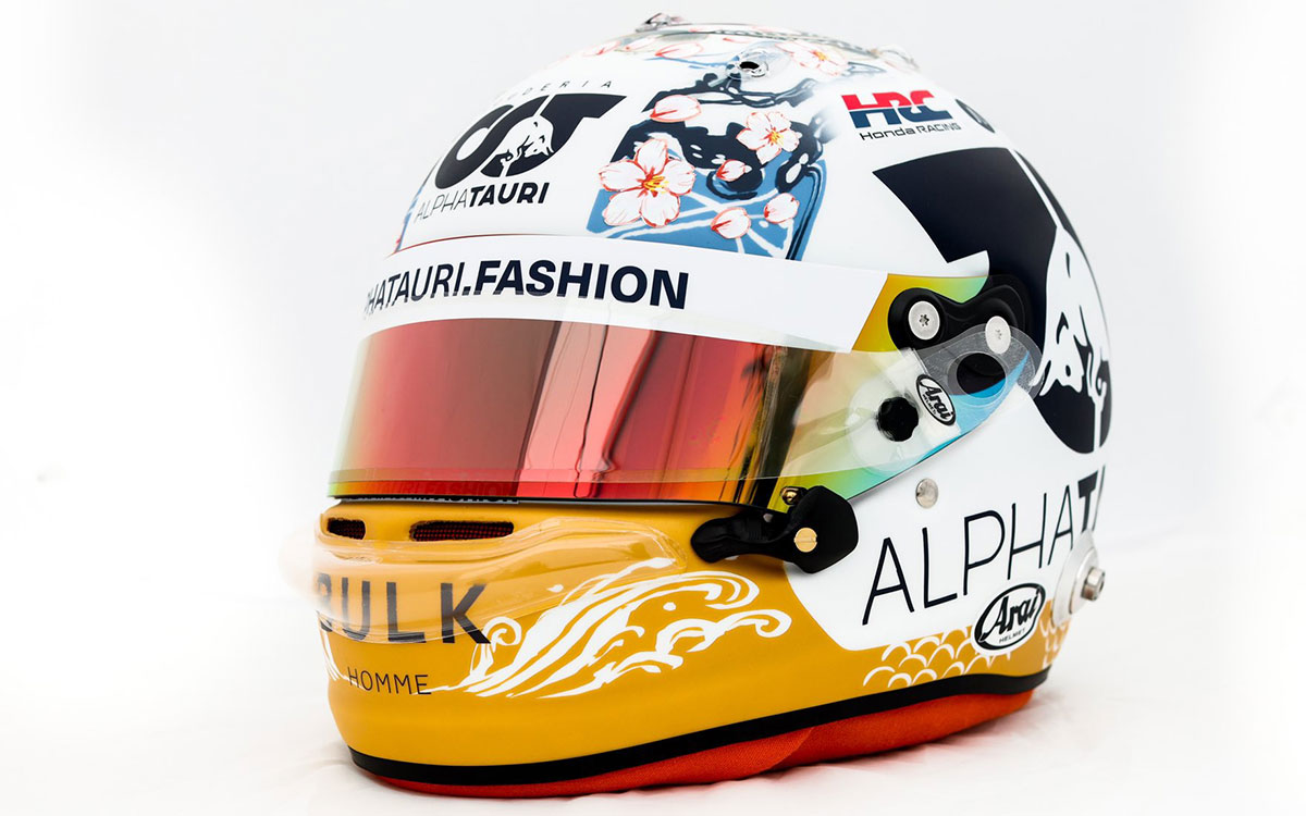 角田広樹選手（AlphaTauri）の2022年F1日本GPスペシャルヘルメット（1）