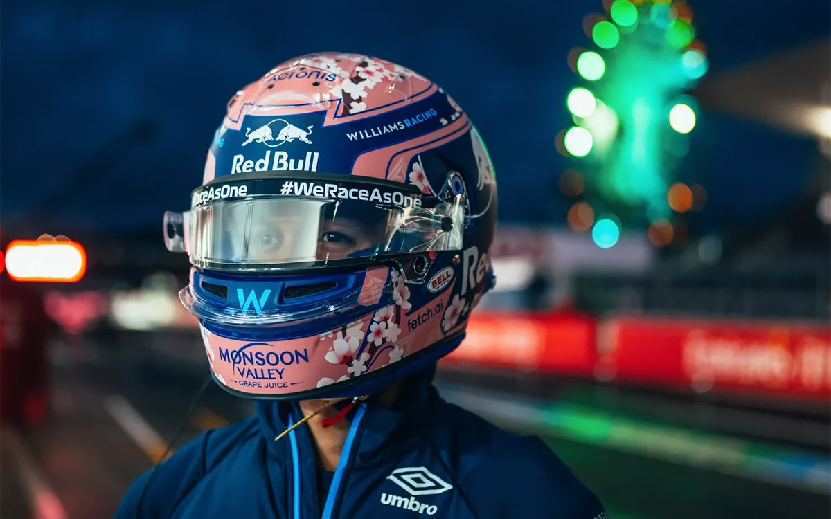 アレックス・アルボン（ウィリアムズ） 2022年F1日本GP 桜モチーフのスペシャルヘルメット（2）