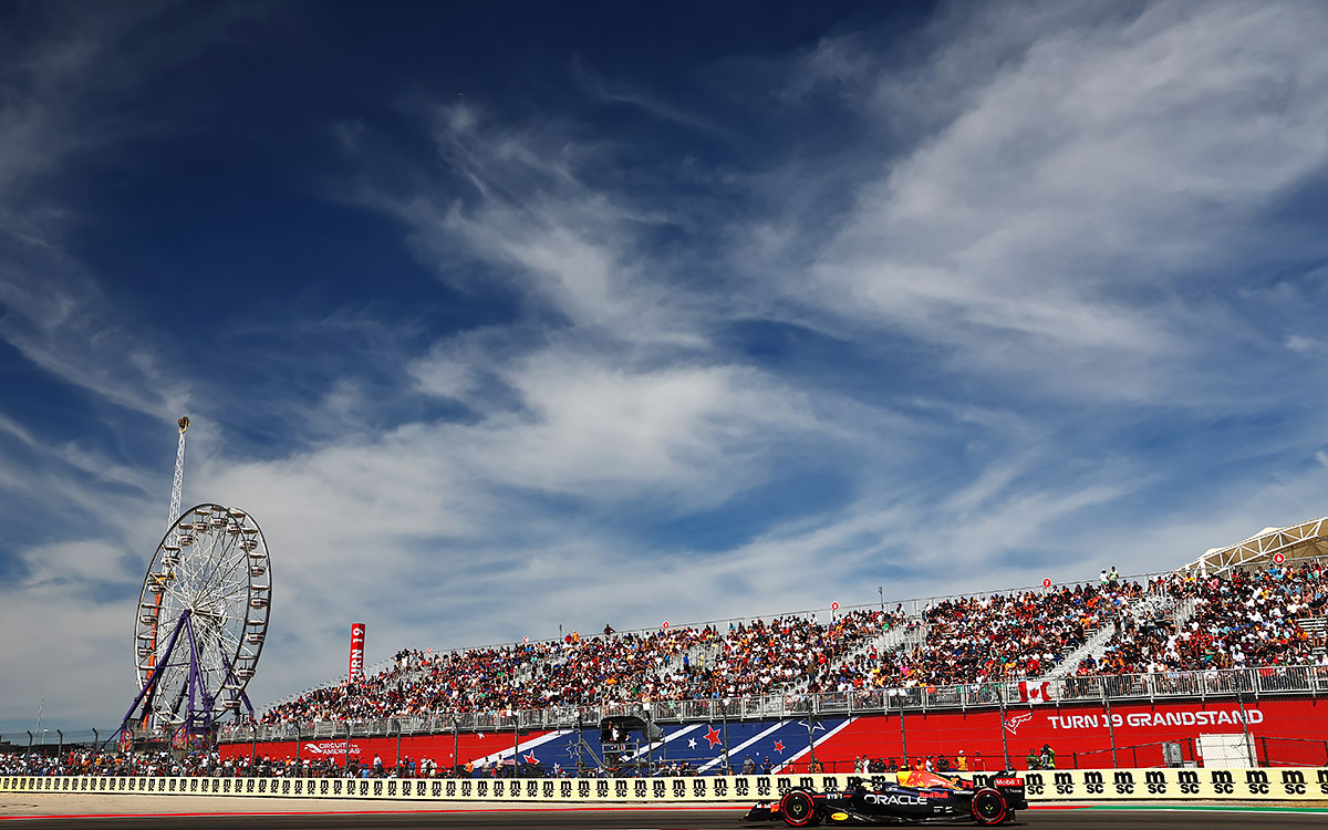 サーキット・オブ・ジ・アメリカズ（COTA）を周回するセルジオ・ペレス（レッドブル）、2022年10月22日F1アメリカGP FP3