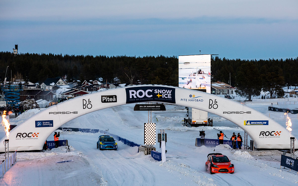 ミック・シューマッハに先行してラインを駆け抜けたマティアス・エクストローム、2023年1月29日に行われたスウェーデンのピテ・ハブスバッドを舞台とするレース・オブ・チャンピオンズ（ROC）