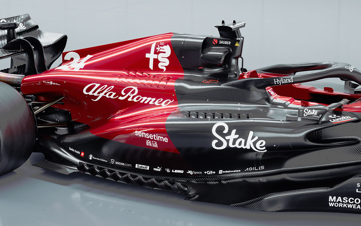 アルファロメオ（ザウバー）の2023年型F1マシン「C43」のショーカーのフロア、2月7日公開