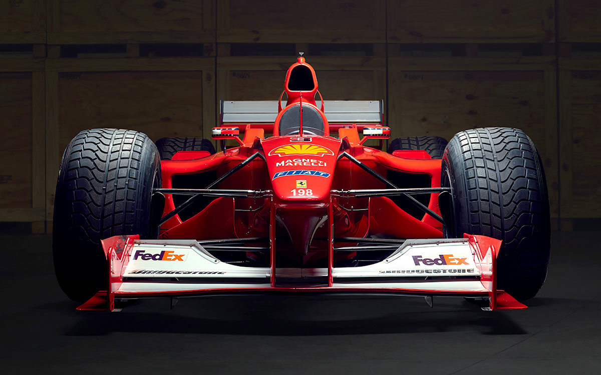 ミハエル・シューマッハを2000年のF1ワールドチャンピオンに導いたスクーデリア・フェラーリ「F2000」の外観 (4)