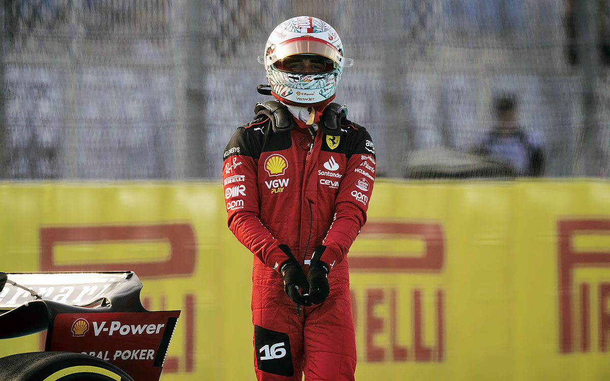 クラッシュを喫してクルマを降りたシャルル・ルクレール（フェラーリ）、2023年5月5日F1マイアミGP FP2