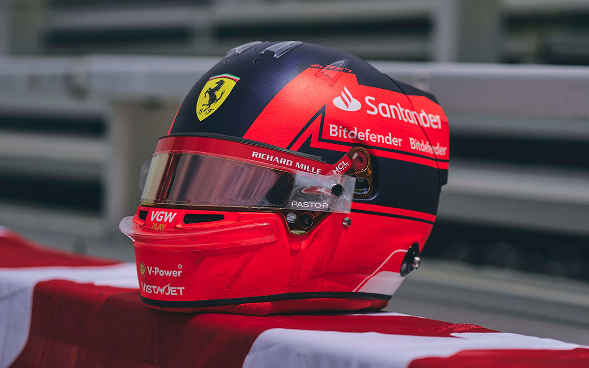 シャルル・ルクレール（フェラーリ）がF1カナダGPのために用意したジル・ビルヌーブ追悼スペシャルヘルメット、2023年6月15日 (2)