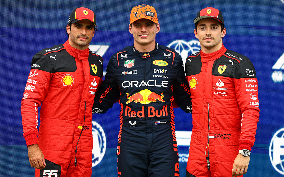 予選3番手のカルロス・サインツ（フェラーリ）、ポールポジションのマックス・フェルスタッペン（レッドブル）、2番手シャルル・ルクレール（フェラーリ）、2023年6月30日F1オーストリアGP