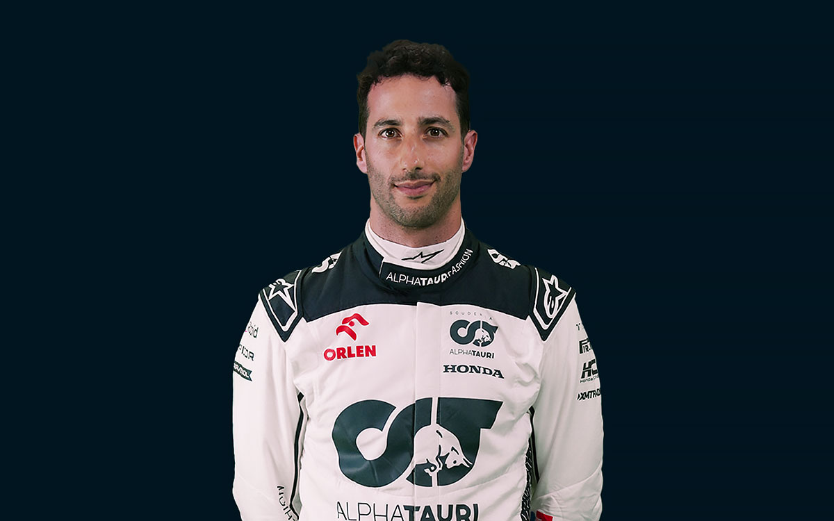 スクーデリア・アルファタウリのレーシングスーツを着用したダニエル・リカルド、2023年7月