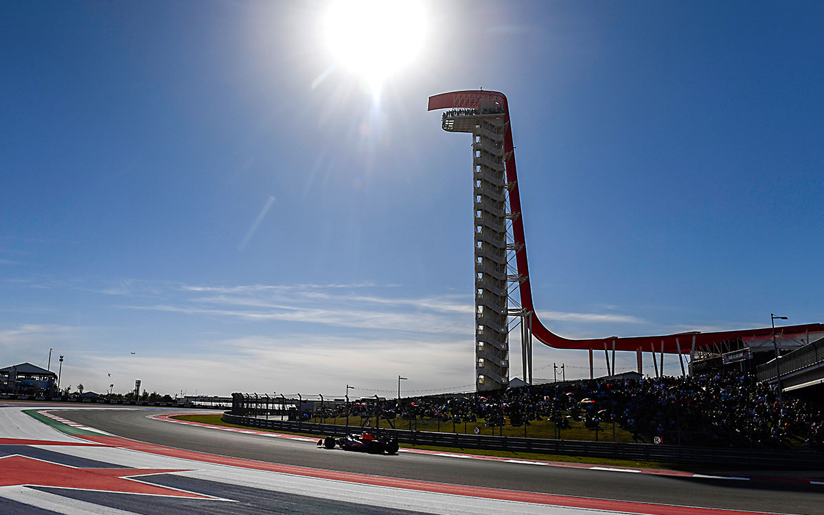 サーキット・オブ・ジ・アメリカズを走行するレッドブルのマックス・フェルスタッペン-2023年10月20日F1アメリカGP予選