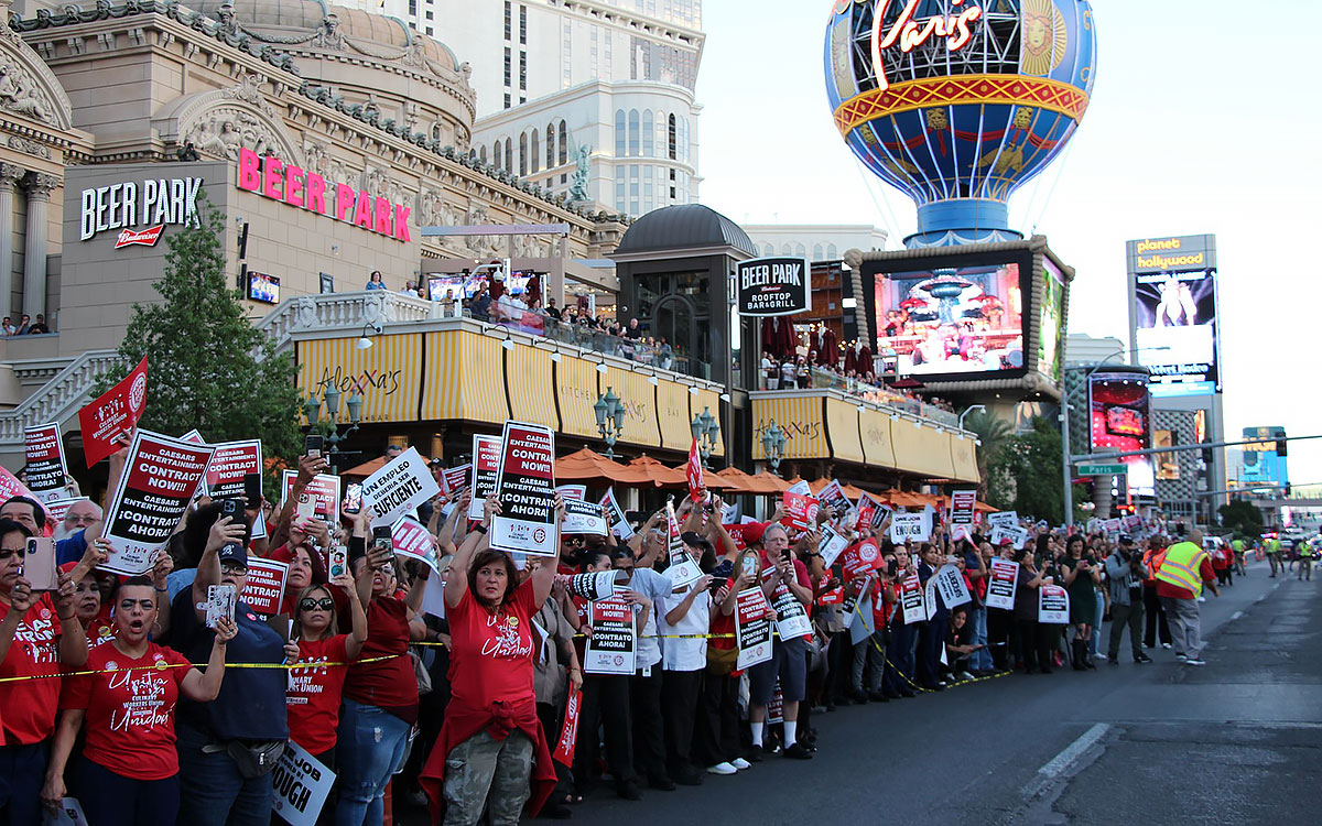 2023年10月25日ラスベガスのストリップで行われたカリナリー労働組合員による抗議活動