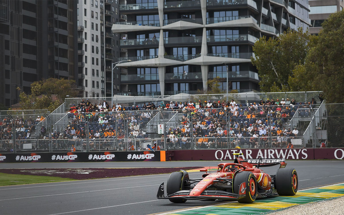 アルバート・パーク・サーキットを周回するカルロス・サインツ（フェラーリ）、2024年3月23日F1オーストラリアGP