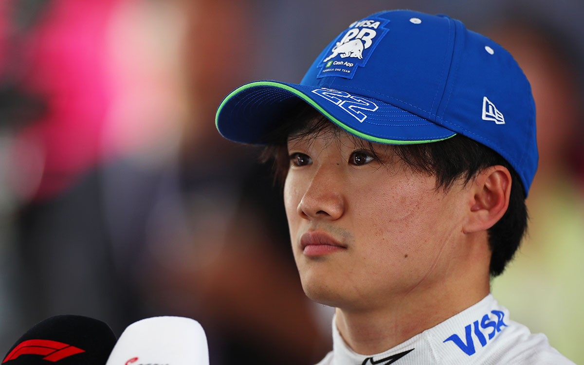 予選を終えてインタビューに答える角田裕毅（RBフォーミュラ1）、2024年4月20日F1中国GP