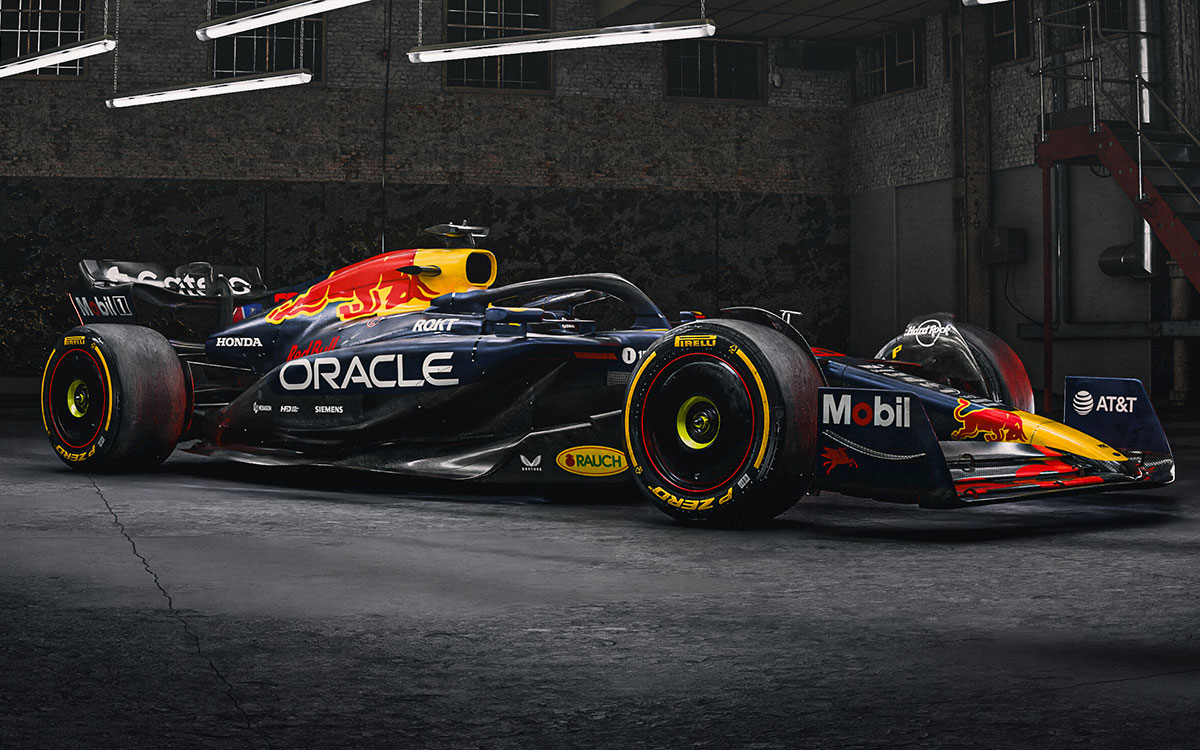 レッドブル・レーシングが2025年のF1に投入する新車「RB21」のカラーリング (2)