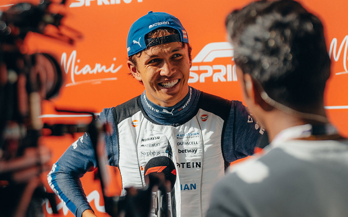 スプリント予選を経てインタビューに応えるアレックス・アルボン(ウィリアムズ・レーシング)、2025年5月2日(金) F1マイアミGP(マイアミ・インターナショナル・オートドローム)