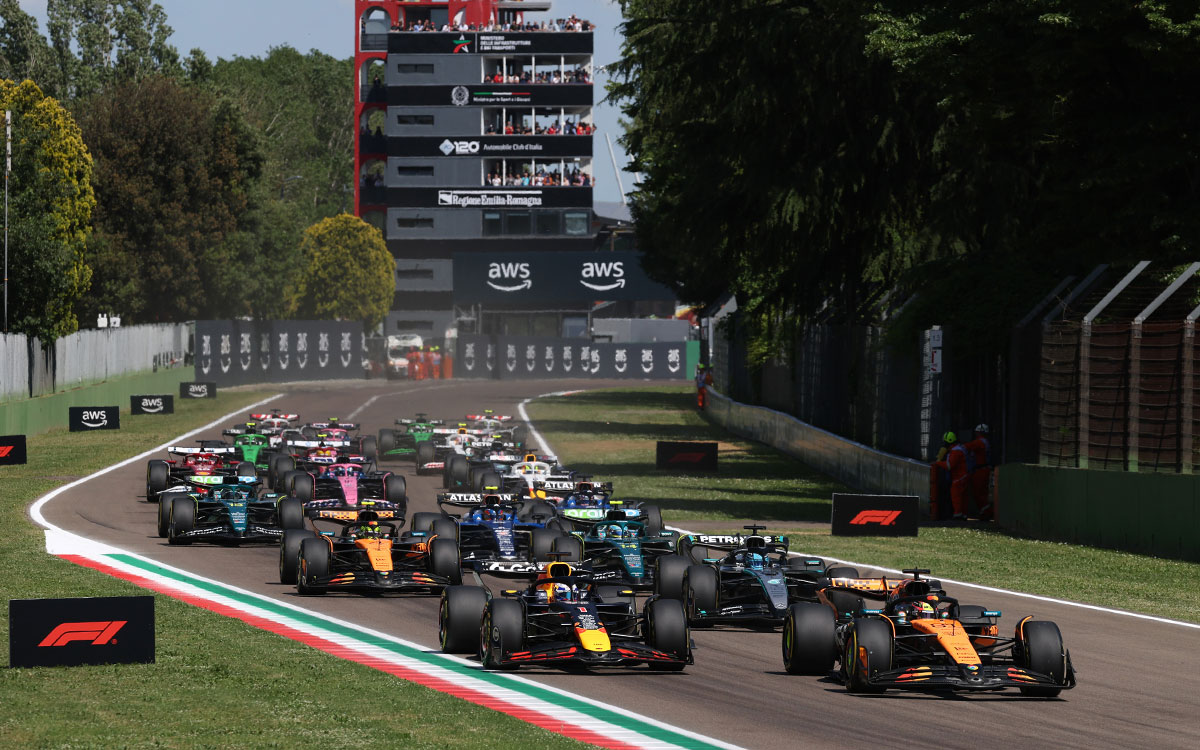 F1エミリア・ロマーニャGP決勝レーススタート直後の様子、2025年5月18日(日) イモラ・サーキット