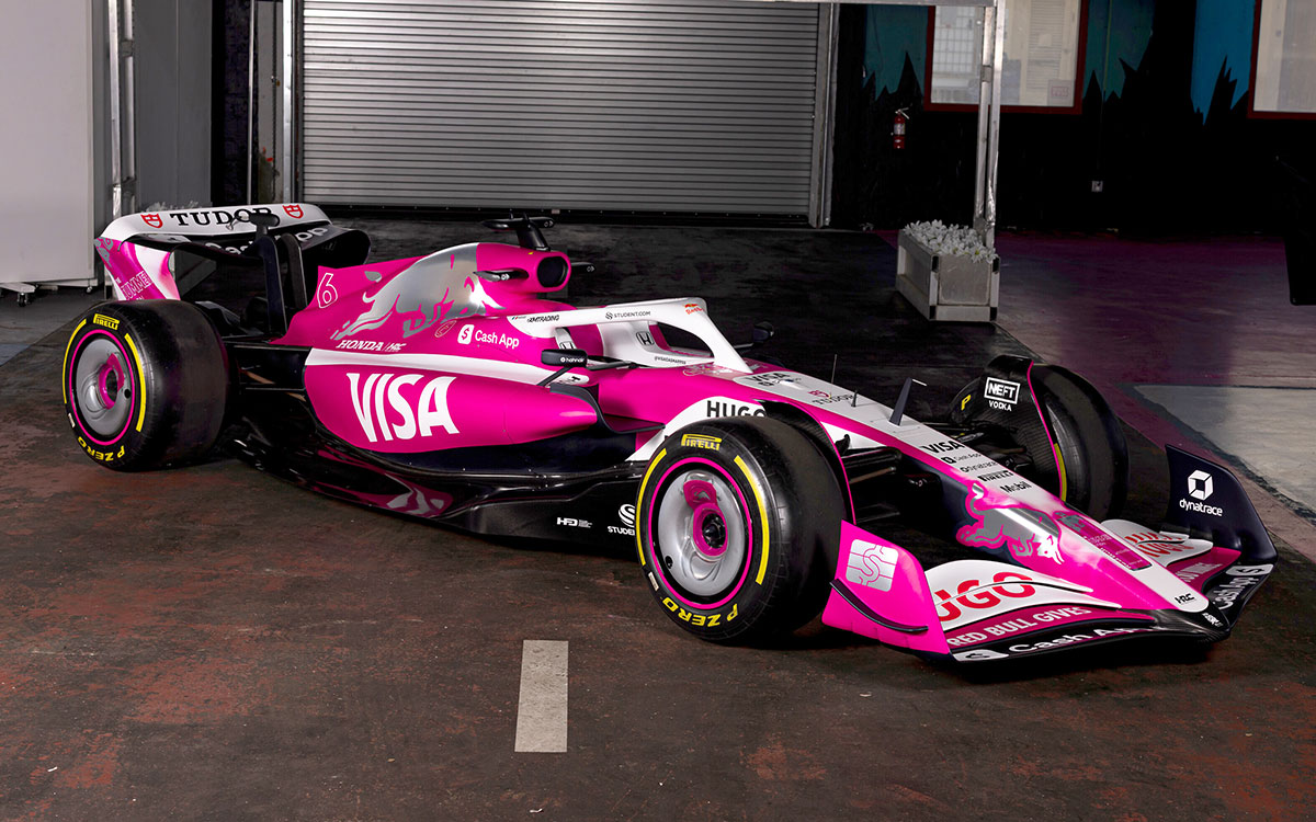 F1マイアミGPに向けてお披露目されたレーシング・ブルズ（Visa Cash App Racing Bulls）の特別カラーリング、2025年3月28日(金) マイアミ（アメリカ・フロリダ州） (5)