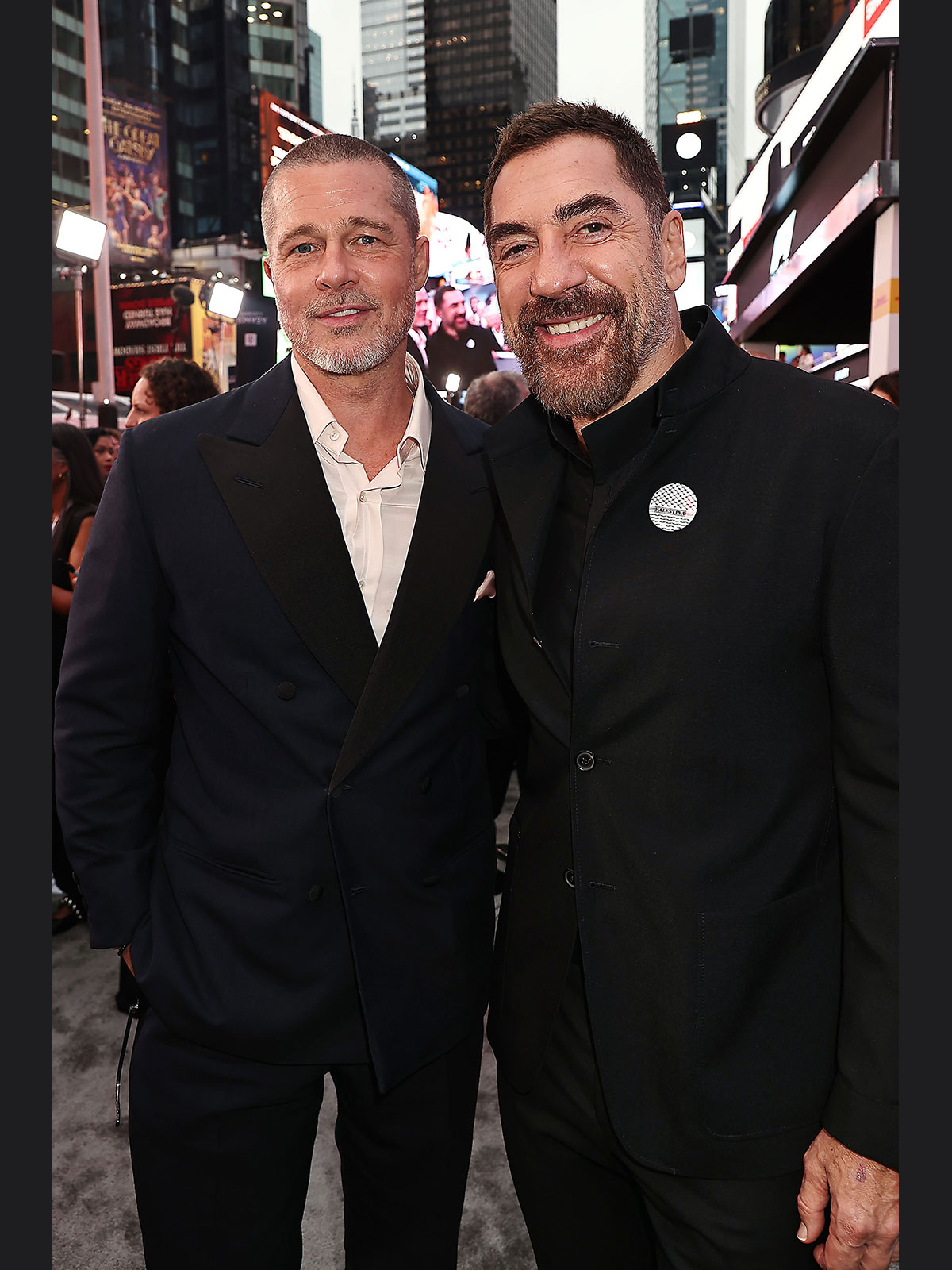 ブラッド・ピットとハビエル・バルデム、6月16日に米ニューヨーク・タイムズスクエアで行われた映画『F1：The Movie（邦題：F1／エフワン）』のワールドプレミアにて