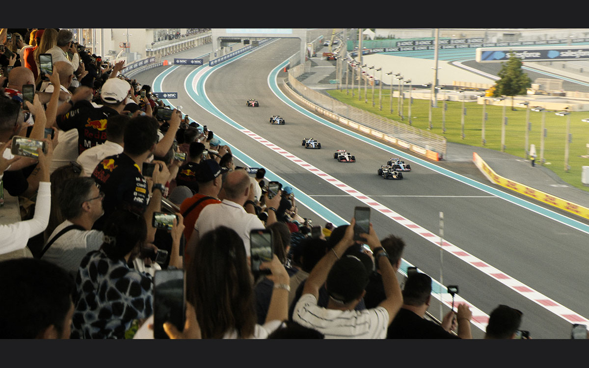 ブラッド・ピット主演のF1映画『F1／エフワン』のシーン (3)