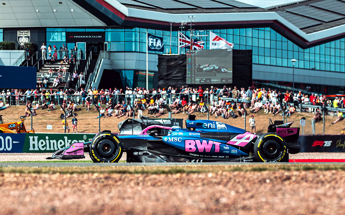 シルバーストン・サーキットを走行するピエール・ガスリー（アルピーヌ）、2025年F1イギリスGP