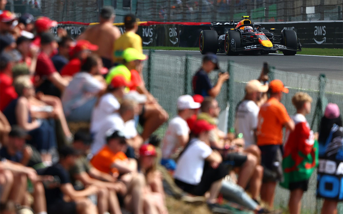 スプリントで周回を重ねる角田裕毅（レッドブル）、2025年7月26日(土) F1ベルギーGP（スパ・フランコルシャン）